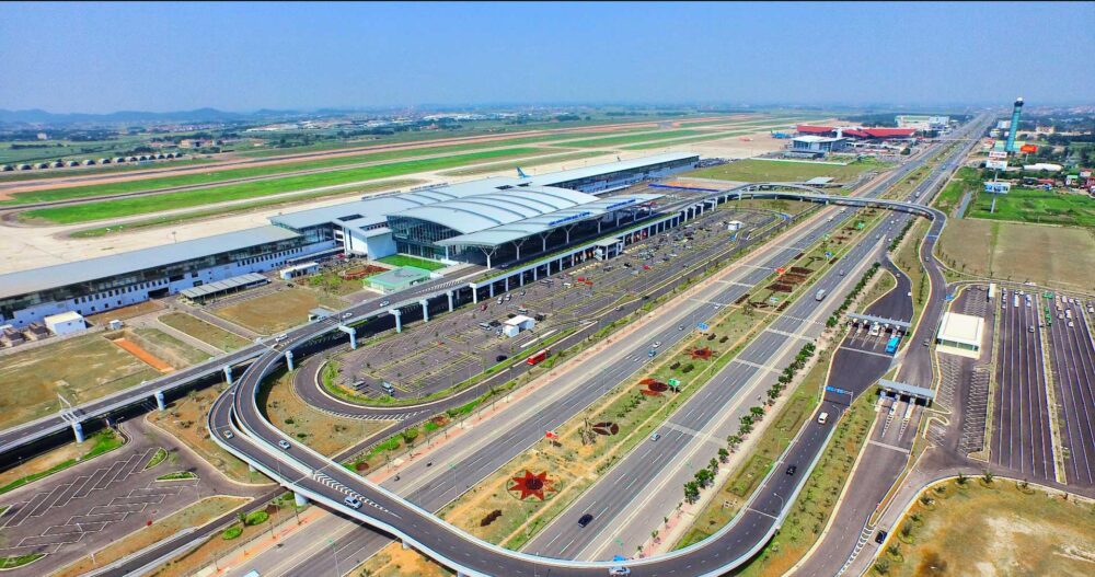 Challenges and Considerations for Investors in Vietnam s Air Freight Industry